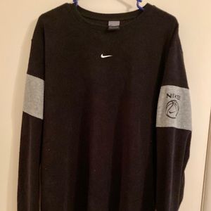 Nike long-sleeve black sweatshirt Size XL